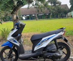 Beat 2015 Biru putih plat magetan