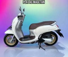 Scoopy 2021 Prestige White Plat AE MAGETAN